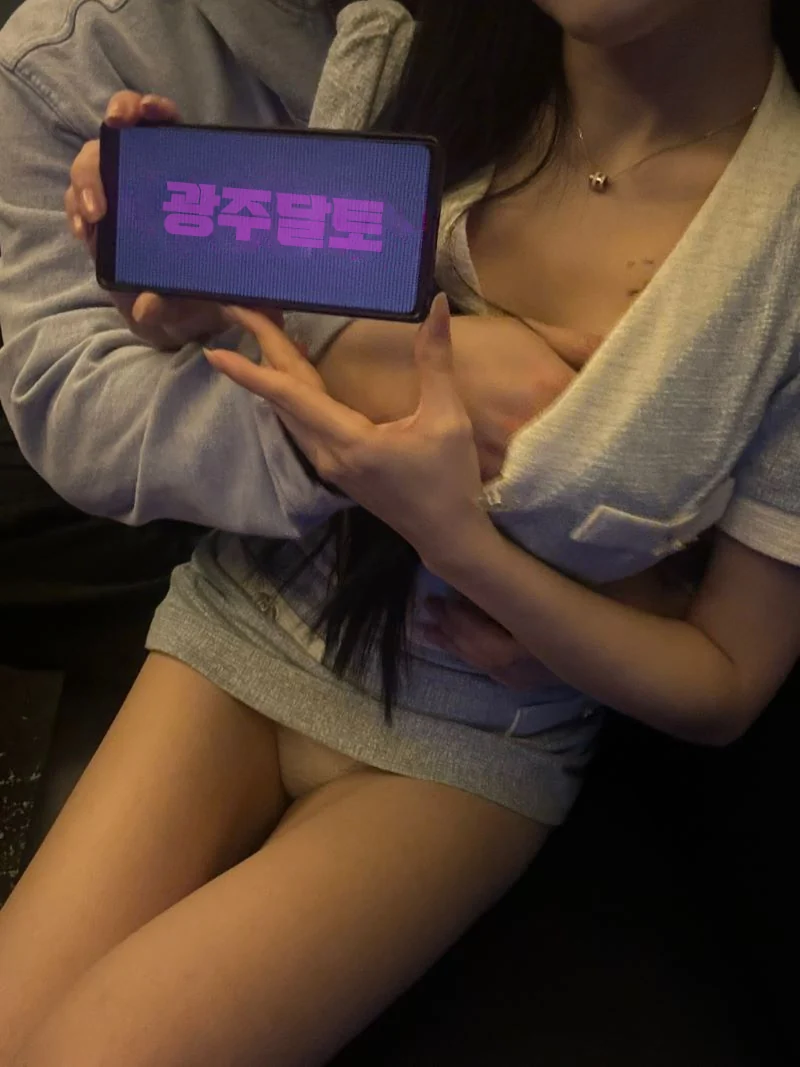 상무지구 달리는토끼 광주룸빵달리기 룸 노래홀 가라오케 실내 이미지 6